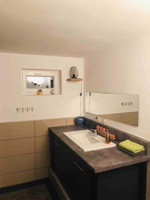 Einliegerwohnung In Gissigheim Appartement *