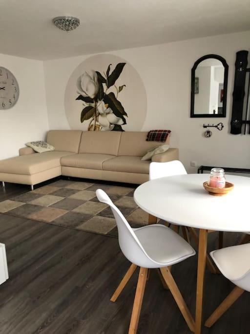 Einliegerwohnung In Gissigheim Appartement Konigheim